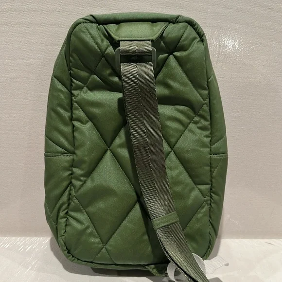 NWT Vera Bradley Essential Sling Crossbody Backpack with Front Pocket. - Picture 3 of 9